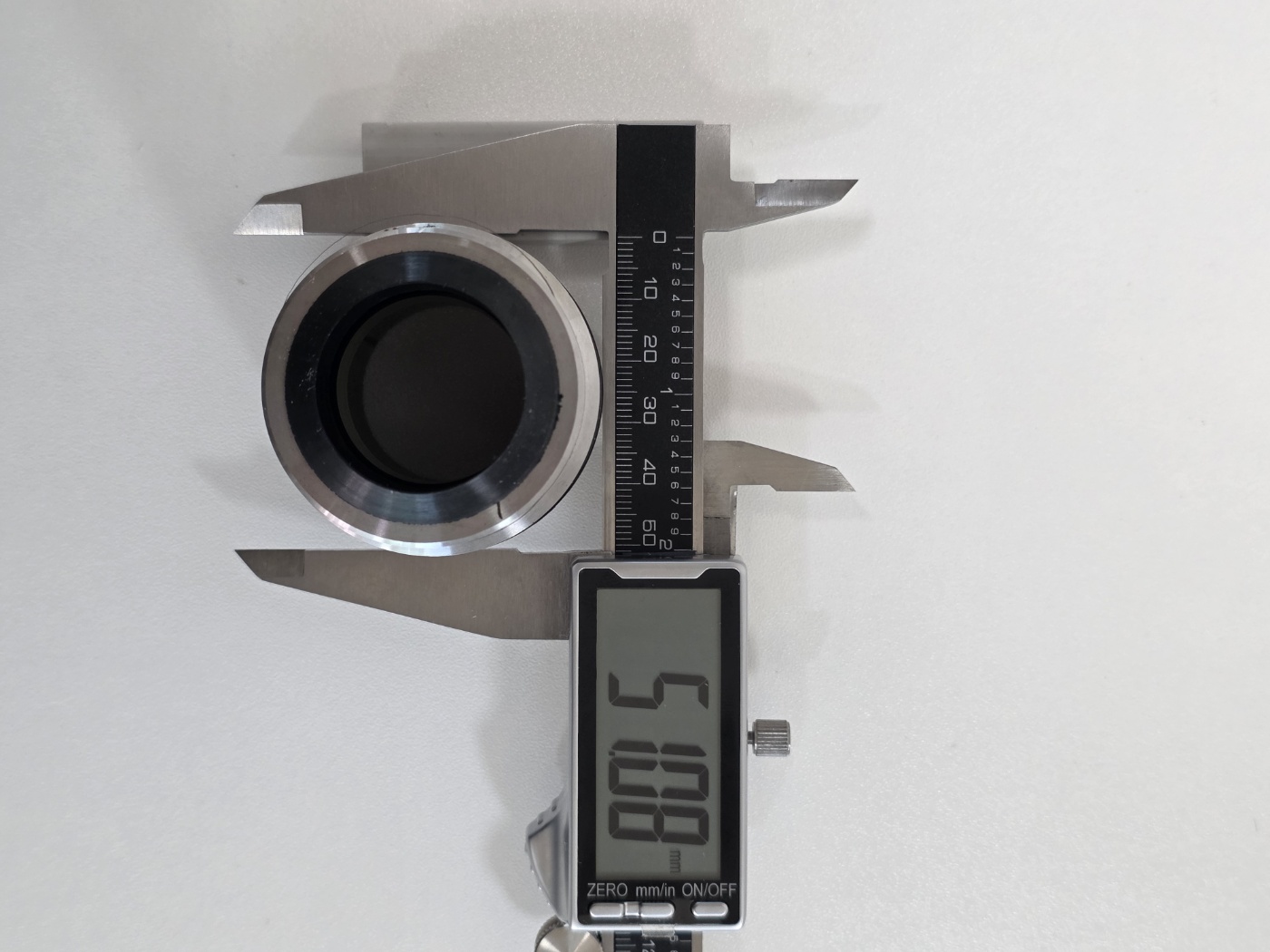 IA50-3056 Cylinder Head / Gland Assembly with Seals - Image 4