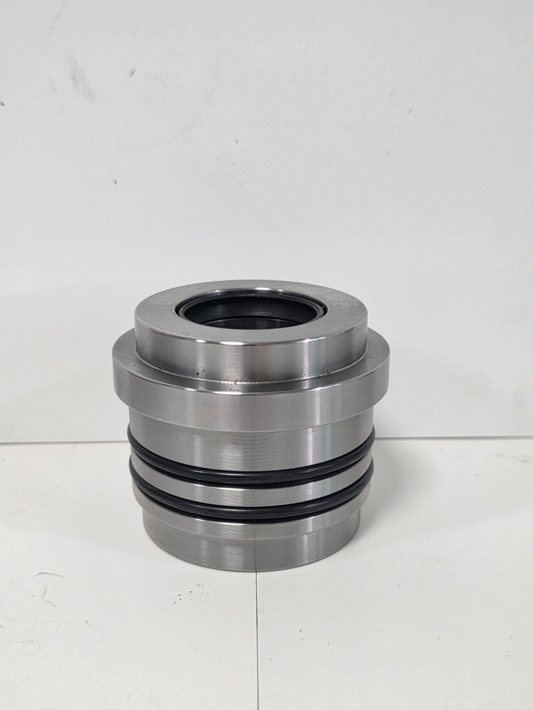 IA65-3560 Cylinder Head / Gland Assembly with Seals