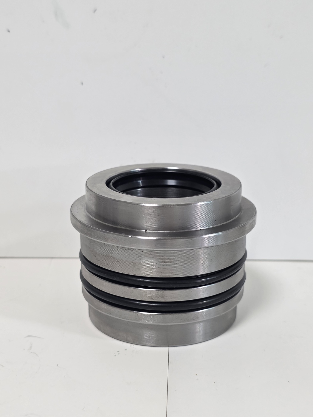 IA65-4055 Cylinder Head / Gland Assembly with Seals